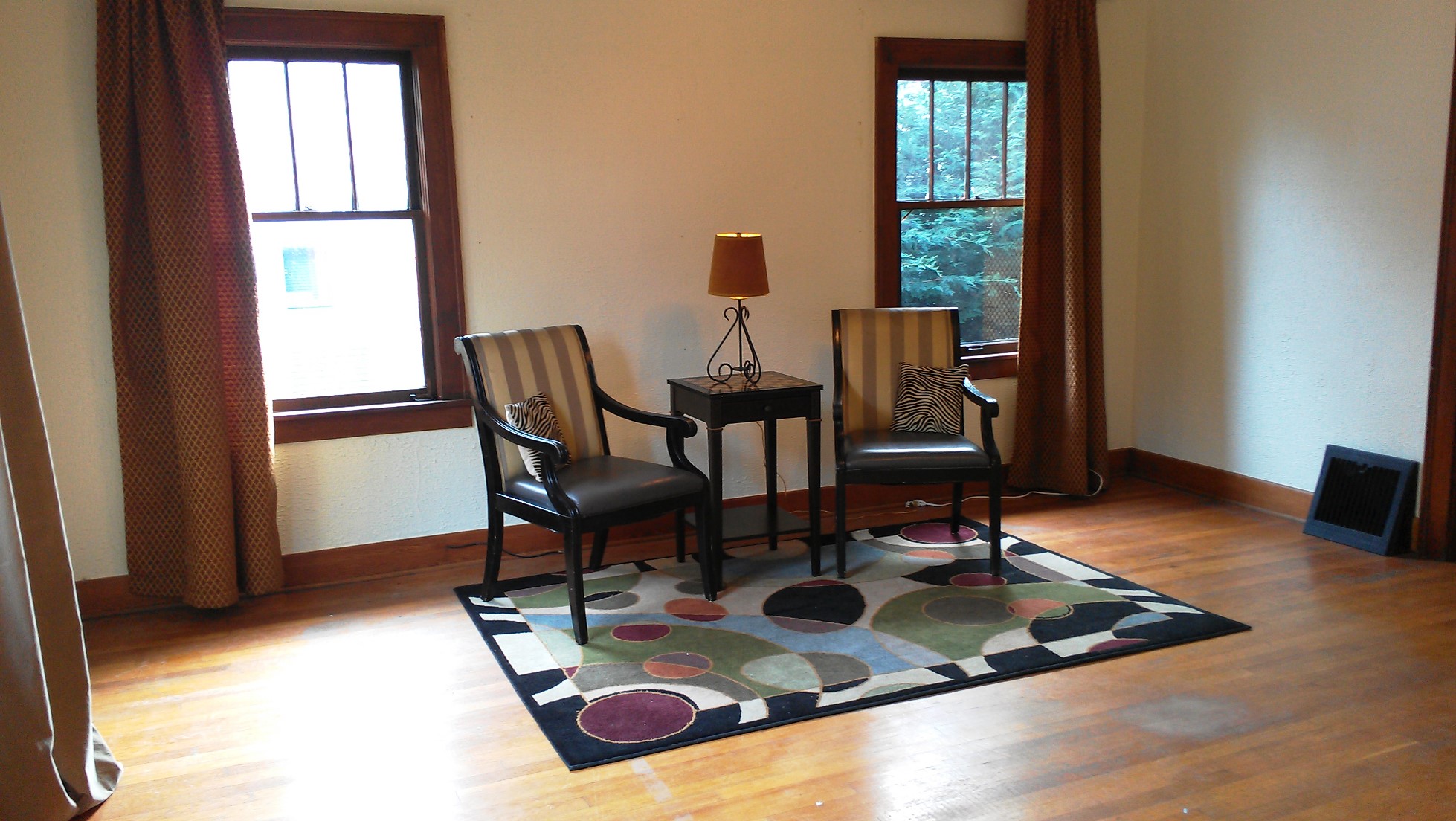 Vintage Bungalow for Sale in Seattle