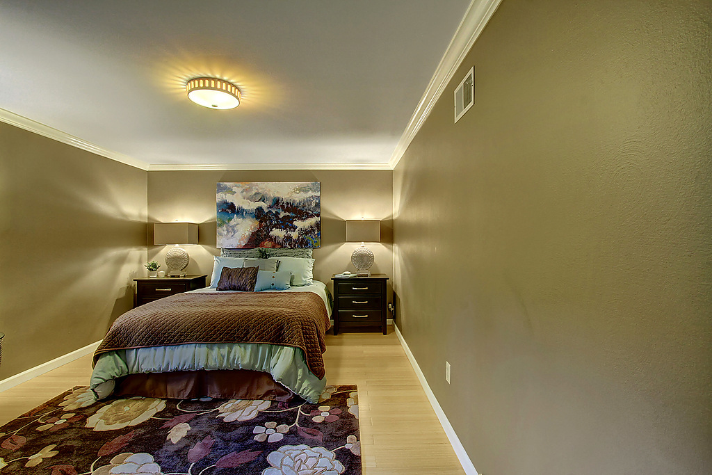 Fresh MidCentury in Seattle's Maple Leaf neighborhood Seattle Dream