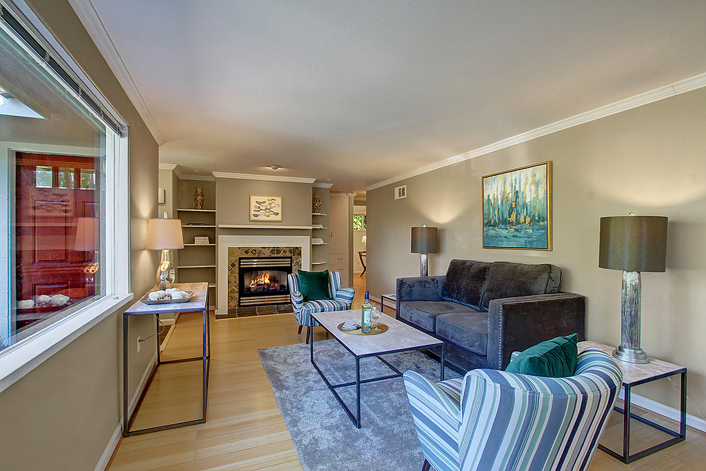 Fresh MidCentury in Seattle's Maple Leaf neighborhood Seattle Dream