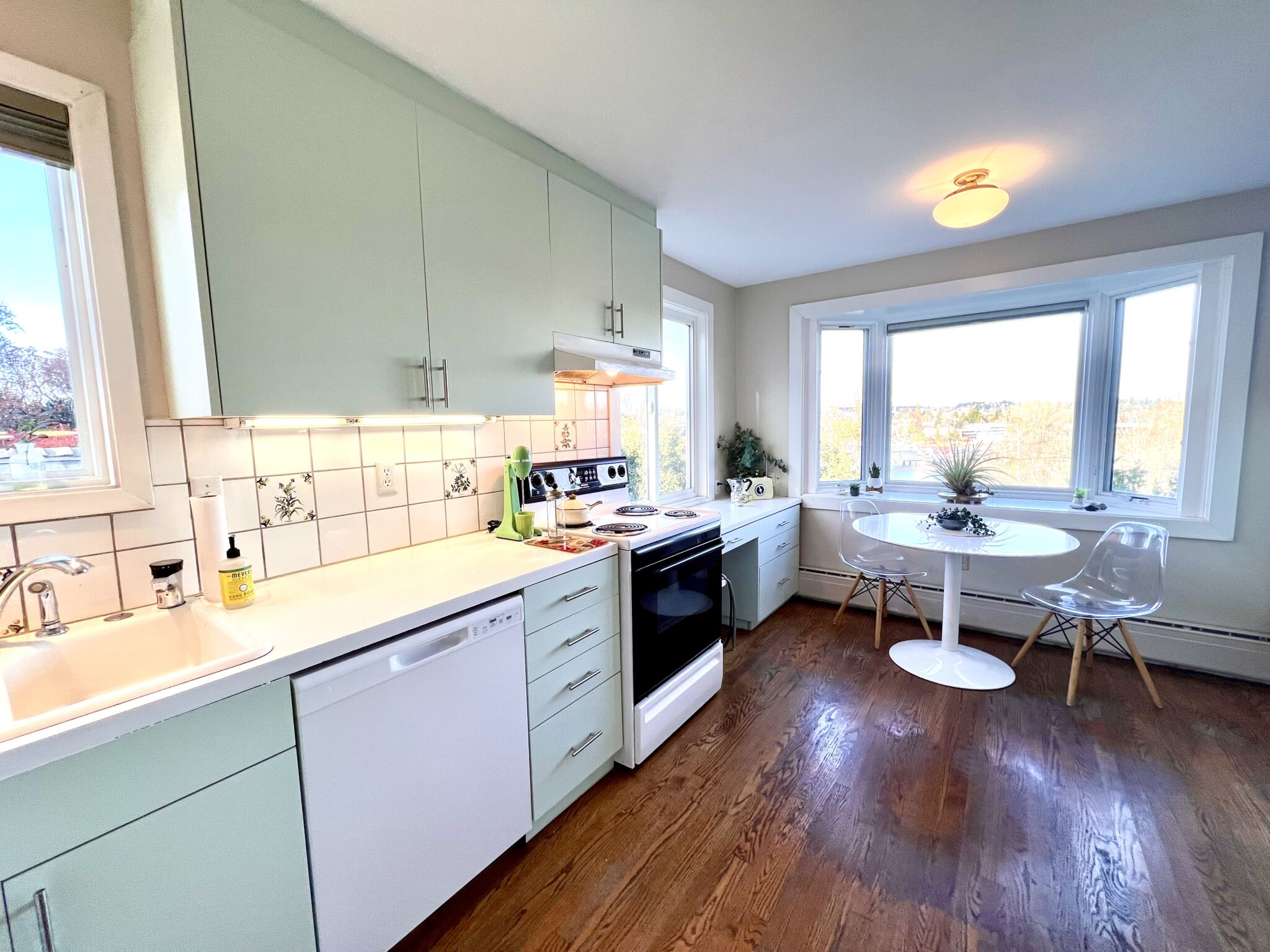 Arthur Loveless 1928 Tudor in Montlake North Capitol Hill neighborhood